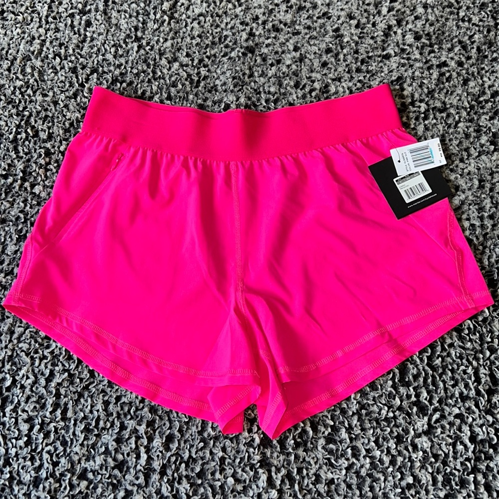 Cycle house NWT
